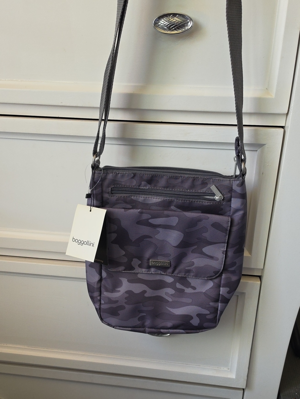 Baggallini Gray Camo Crossbody Messenger